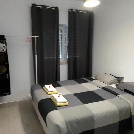 GuestHouse Marialva Park Corroios Eksteriør billede