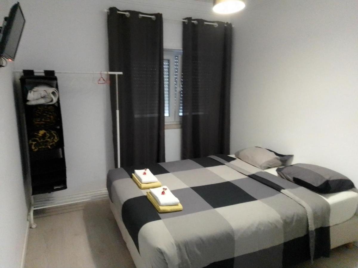 GuestHouse Marialva Park Corroios Eksteriør billede