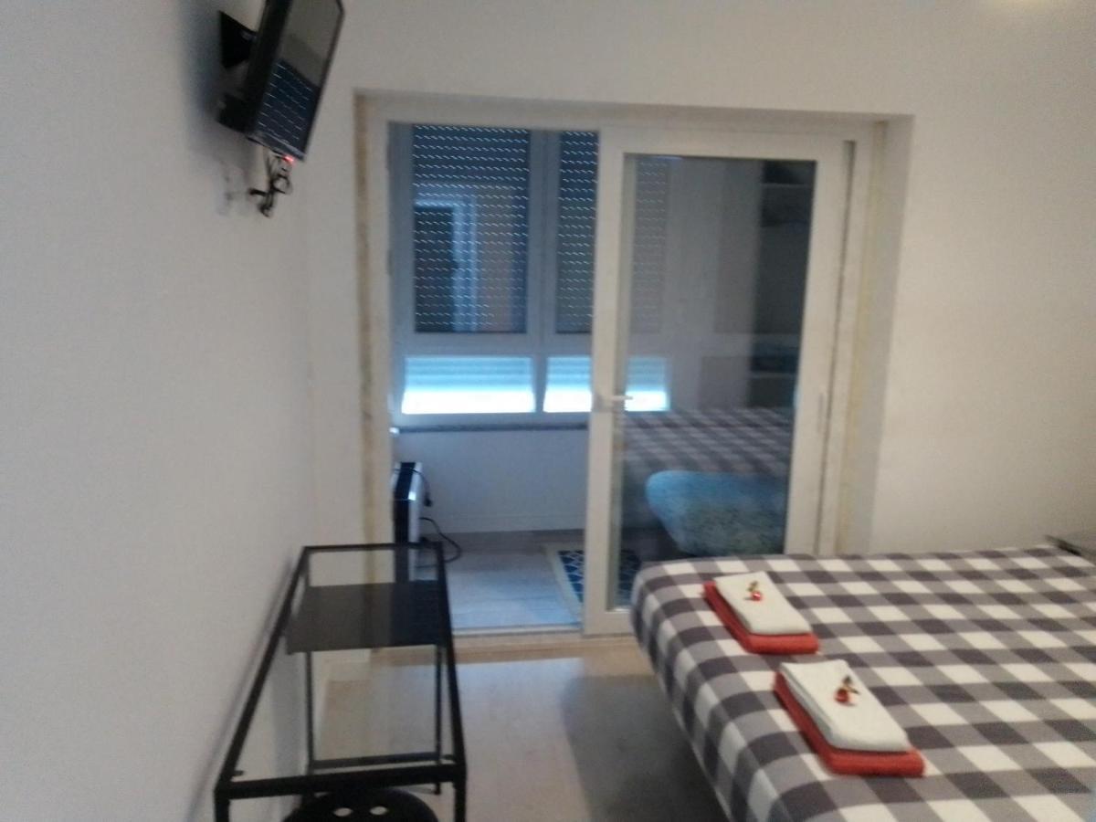 GuestHouse Marialva Park Corroios Eksteriør billede